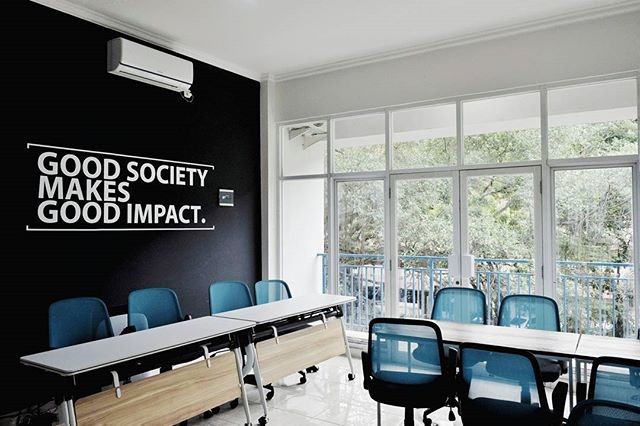 Kemenady Coffee and Co-Working Space